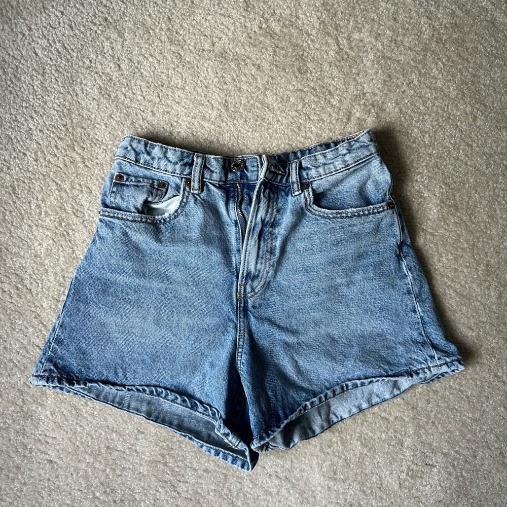 Zara Denim Shorts/Jorts Size 4